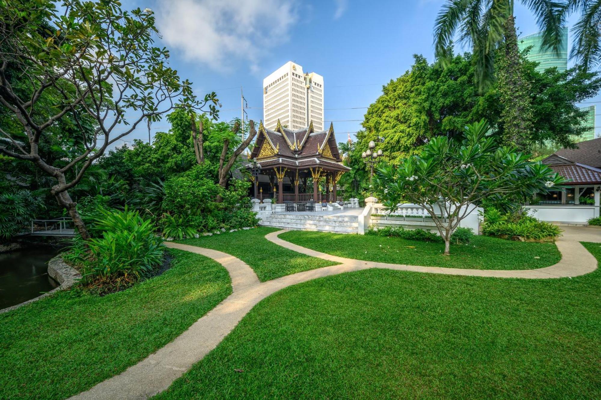 센타라 그랜드 앳 센트럴 플라자 랏프라오 방콕 호텔 외부 사진